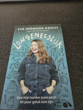 Boek longenneeslijk