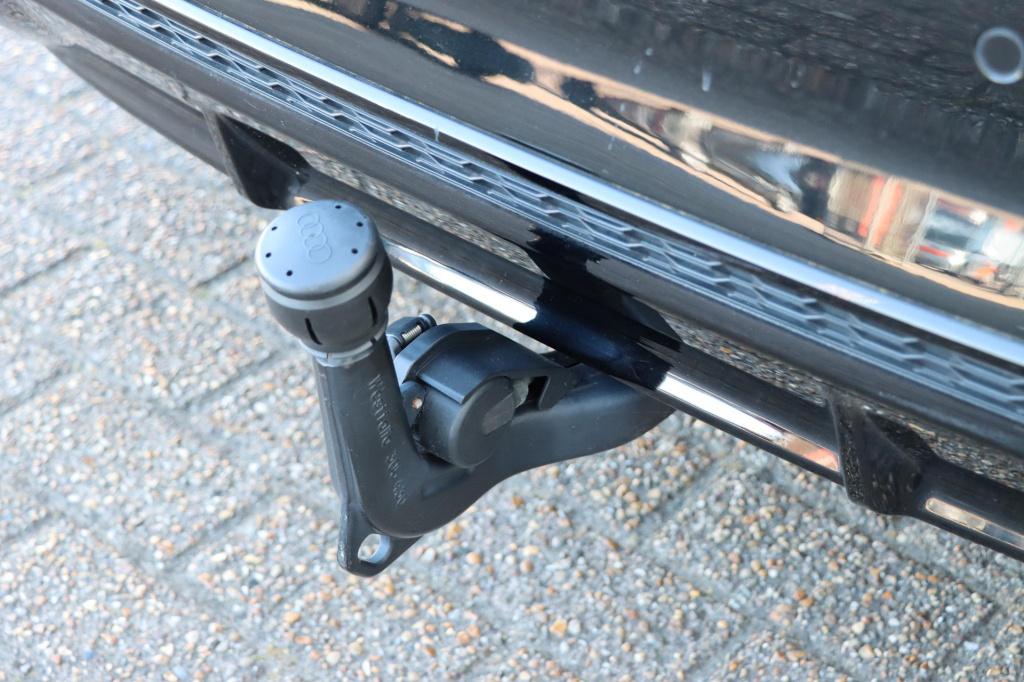 Audi A4 limousine 35 tfsi s edition 150pk s-tronic