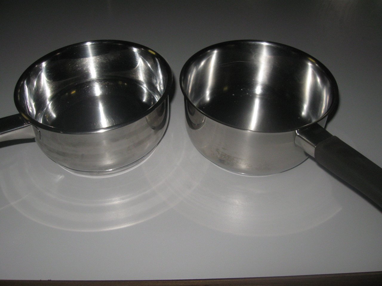 2 Steel pannen