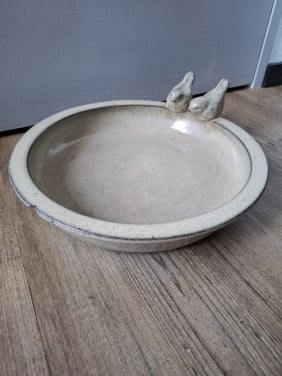 Aardewerken vogelbadjes