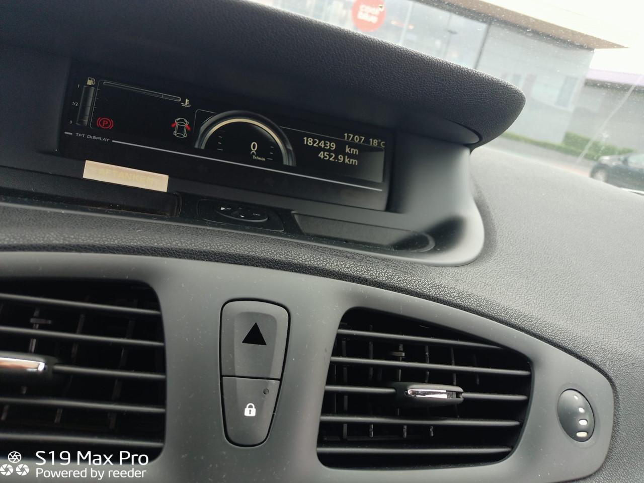 Nette Renault Scenic