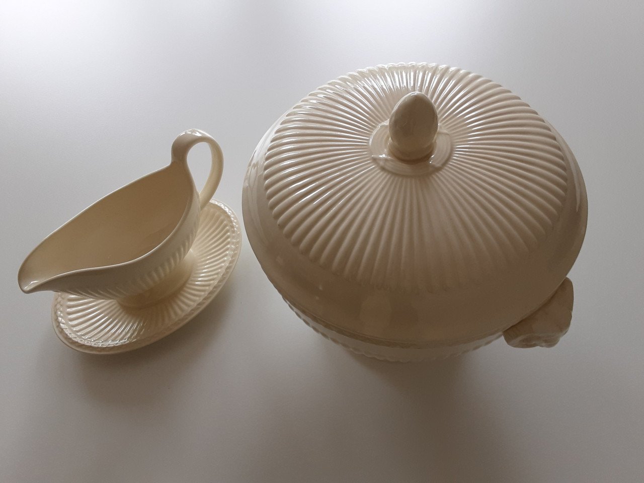 Wedgwood Edme borden en soepterrine