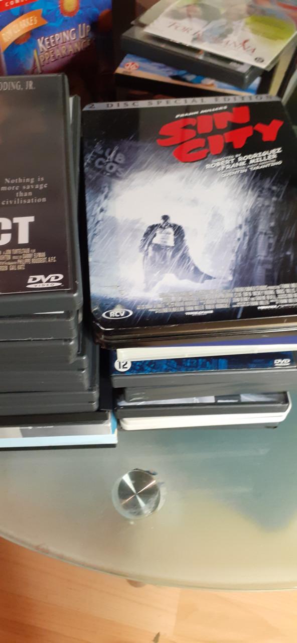 Dvd,s banaanen doos vol