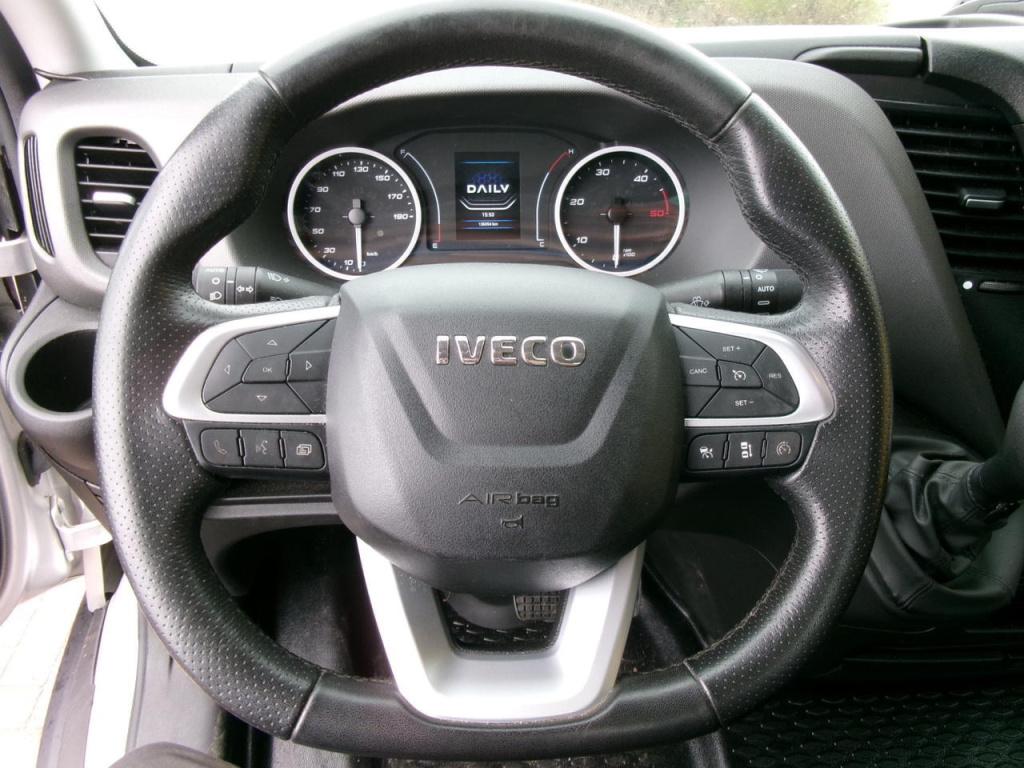 Iveco Daily 3.0 automaat 210pk oprijwagen autotransporter