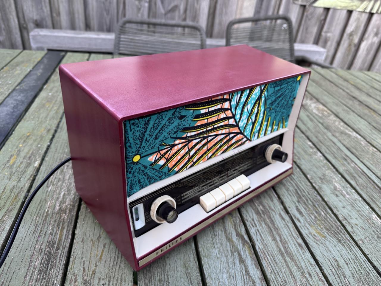 1955 Bluetooth speaker