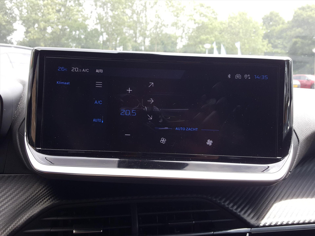 Peugeot 2008 allure 1.2 puretech 100pk navigatie | achteruitrijcamera | app