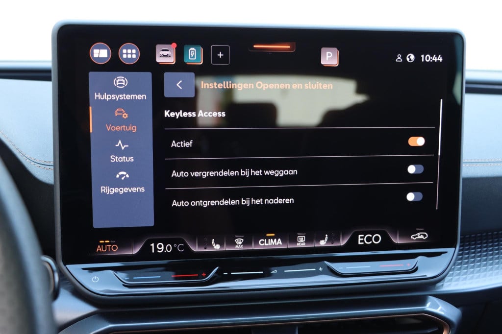 Cupra Leon 1.5 tsi ehybrid business 204pk dsg6