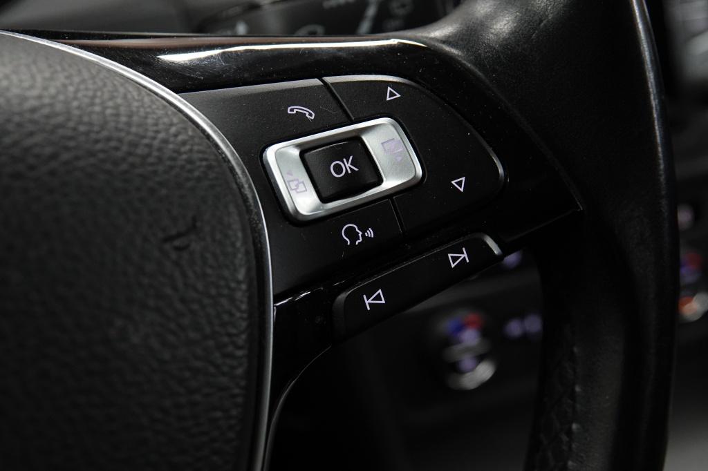 Volkswagen Golf 1.2 tsi highline | acc | pdc | stoelverw. |