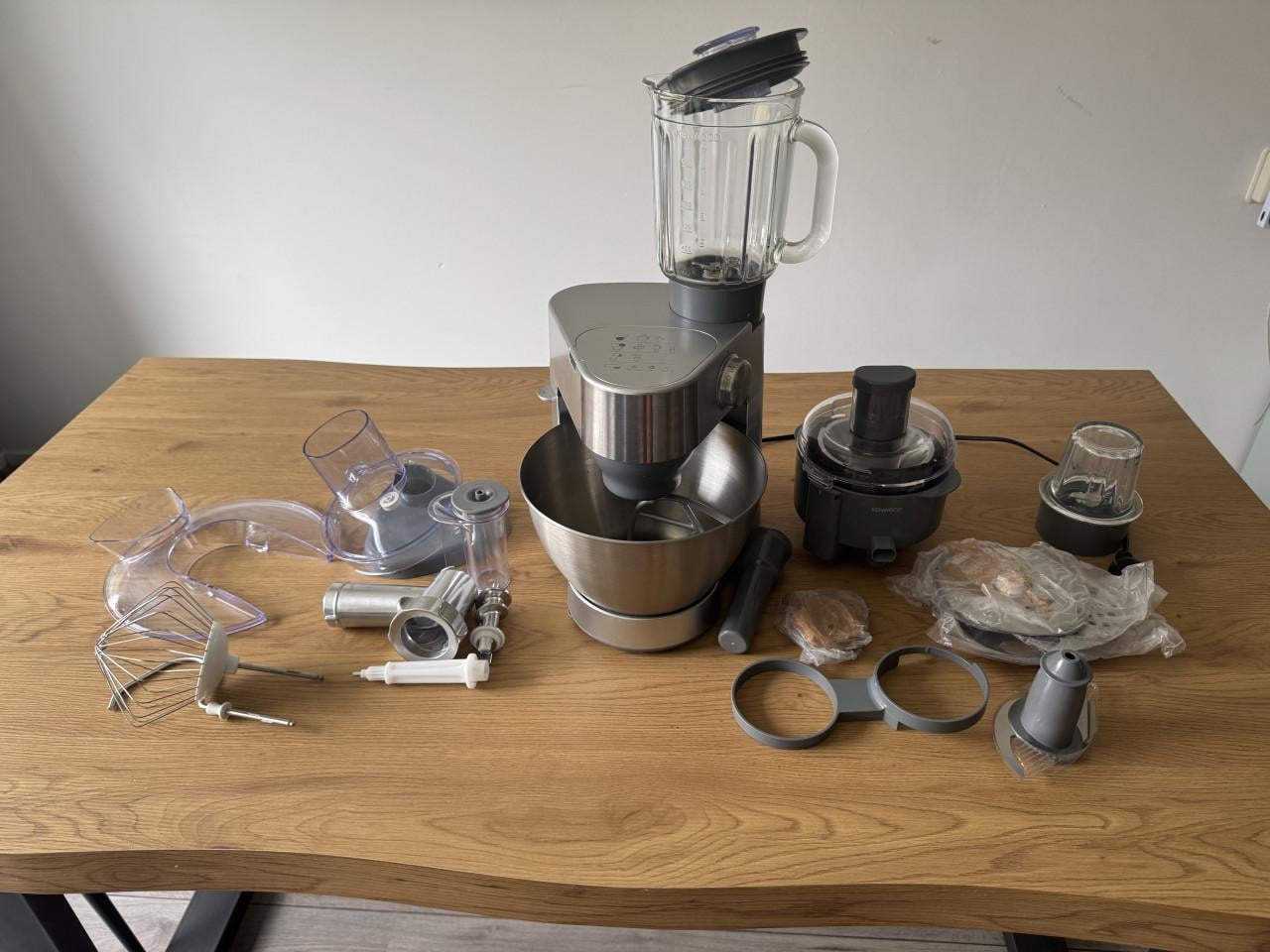 Complete Kenwood KM28 Keukenmachine / Foodprocessor – Met álle accessoires!