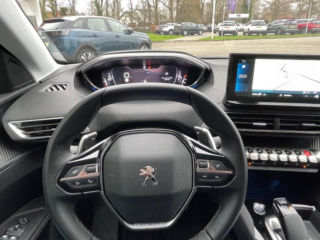 Peugeot 3008 allure 1.2-130pk automaat (eat8) apple carplay & android auto 