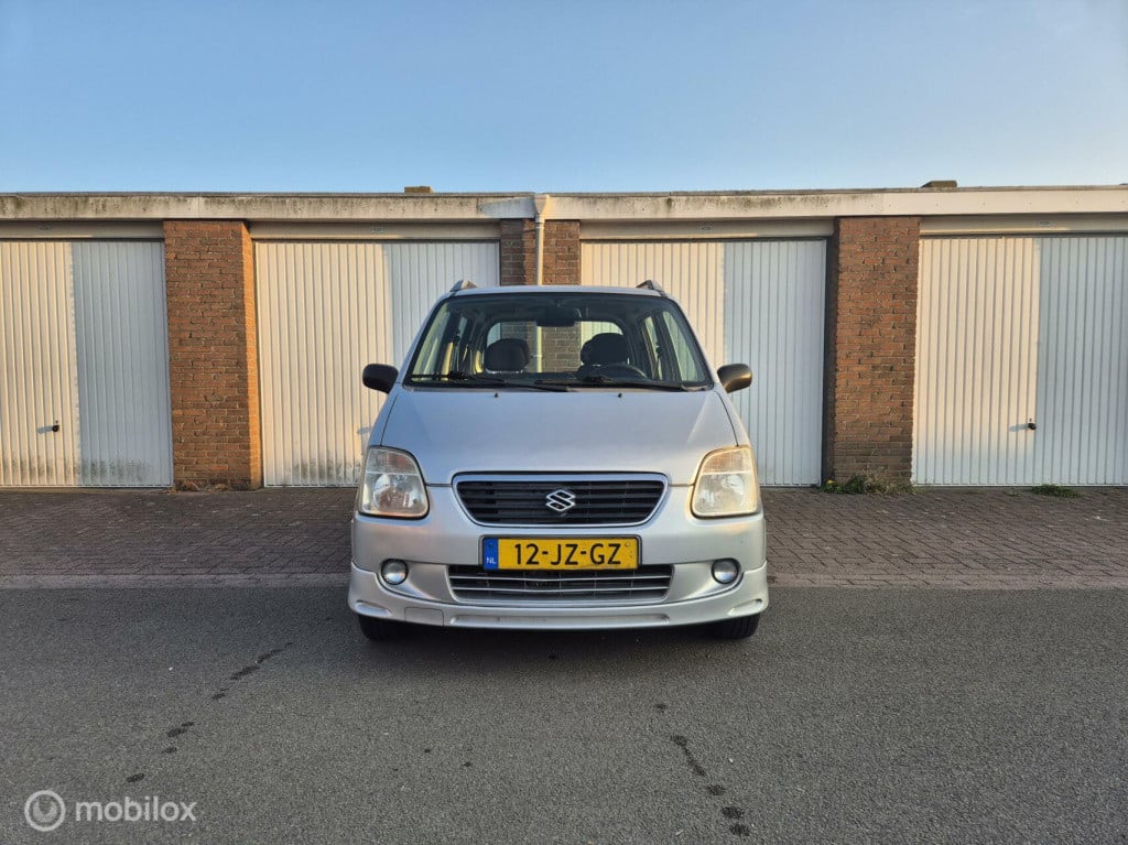 Suzuki Wagon R 1.3 special nieuwe apk / bluetooth radio