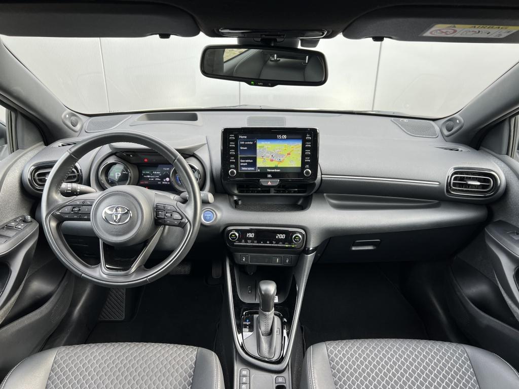 Toyota Yaris 1.5 hyb. executive