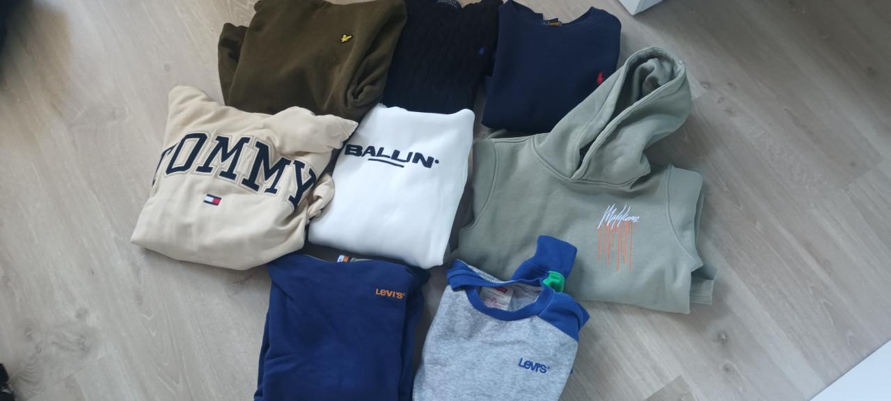 Truien en hoodies draagmaat 152