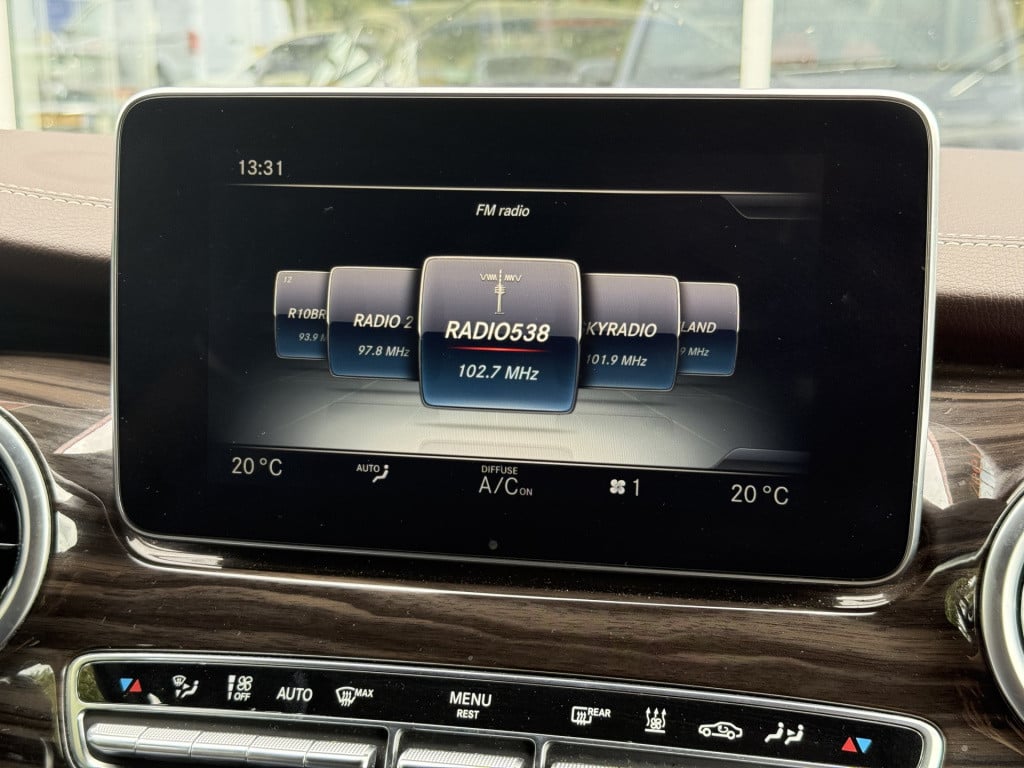 Mercedes-Benz V-Klasse 250 bluetec lang avantgarde edition | marge | adapt.
