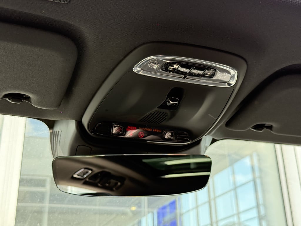 Volvo V60 t6 340pk recharge r-design| panodak| adap.cruise| 360 camera