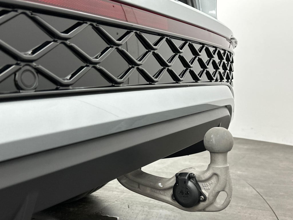 Volkswagen Tayron r-line-edition 1.5 ehybrid 200 kw / 272 pk suv 6 v