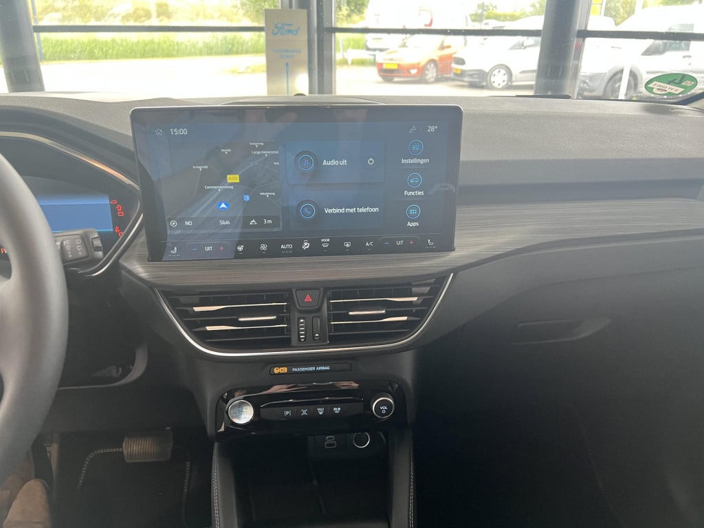 Ford Kuga 2.5 phev active slechts 322km!