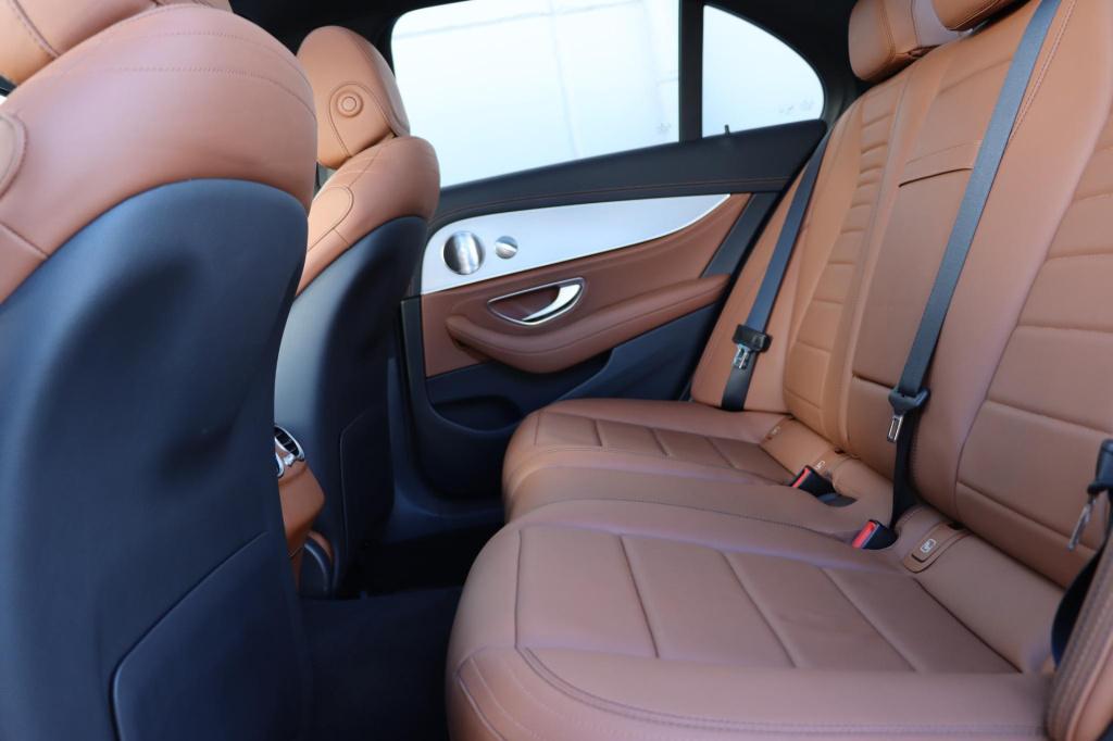 Mercedes-Benz E-Klasse 200 business solution amg