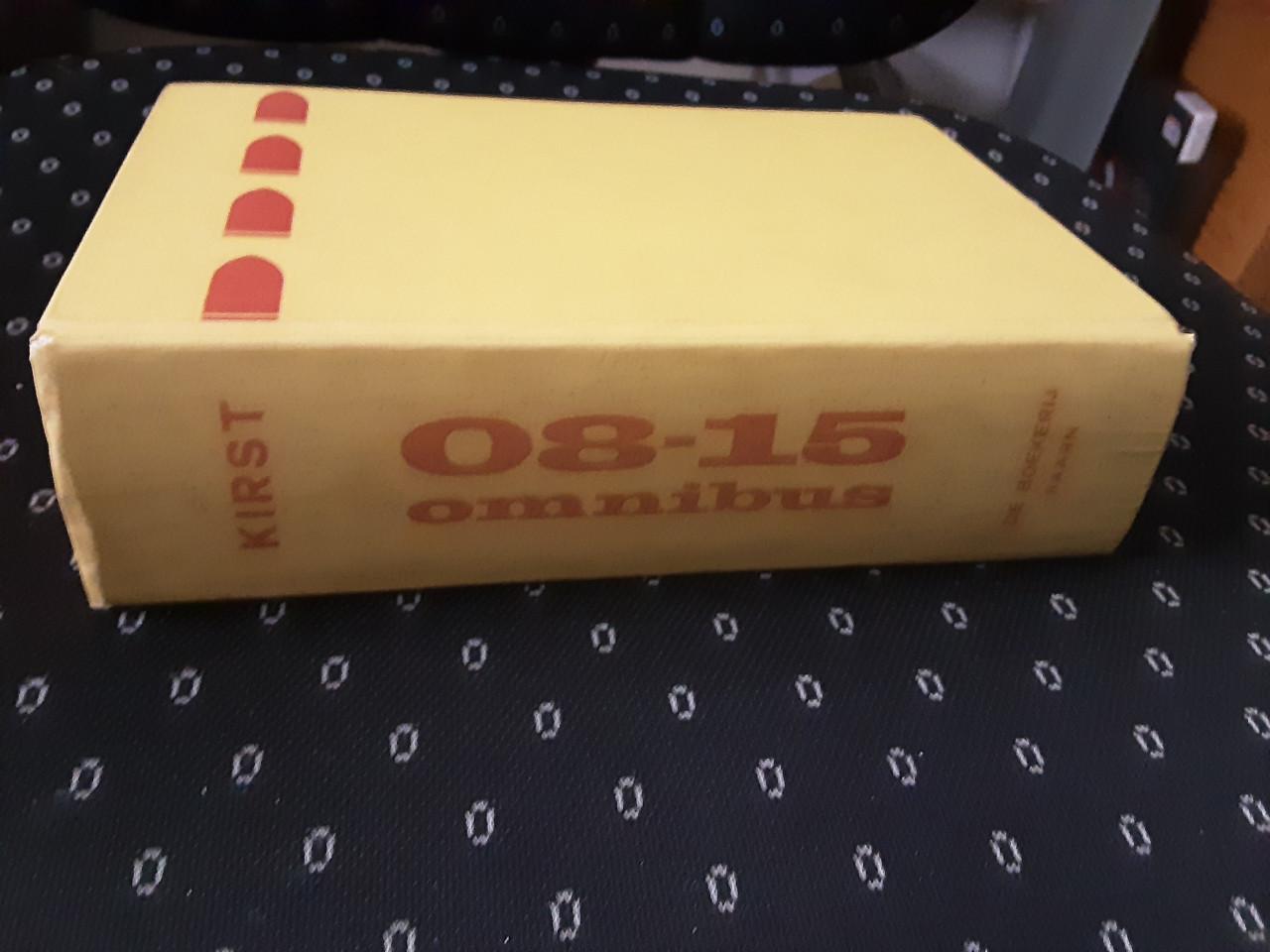 Boek tweede wereldoorlog: 08-15 Kirst oorlogs epos