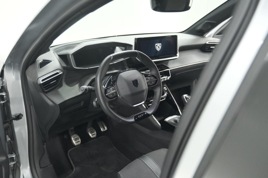 Peugeot 208 puretech 100 gt | camera | navigatie | apple carplay | parkeers