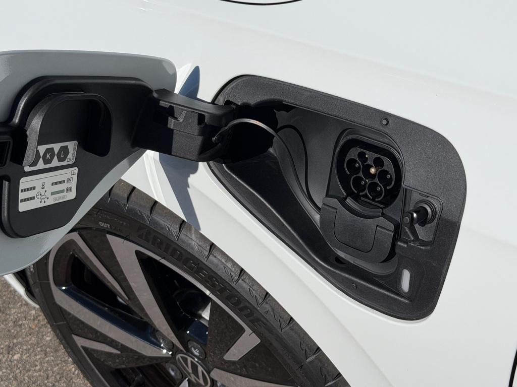 Volkswagen Golf 1.5 ehybrid 204pk style | 360 camera | ergo stoel | adapt. 