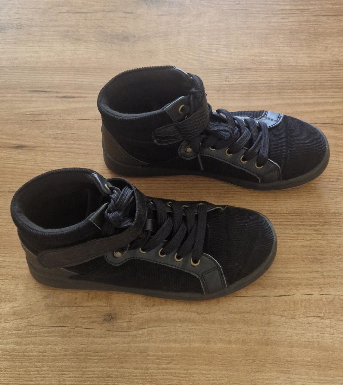 Zwarte hoge sneakers, maat 36