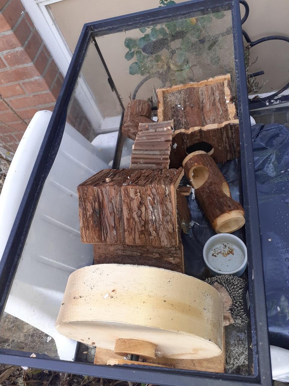 Aquarium ca. 55 liter ingericht voor hamsterkooi