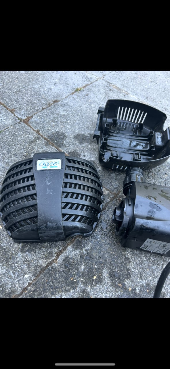 Te koop oase fp 3500 lpu sterke en zuinige Vijverpomp en 3500 lpu