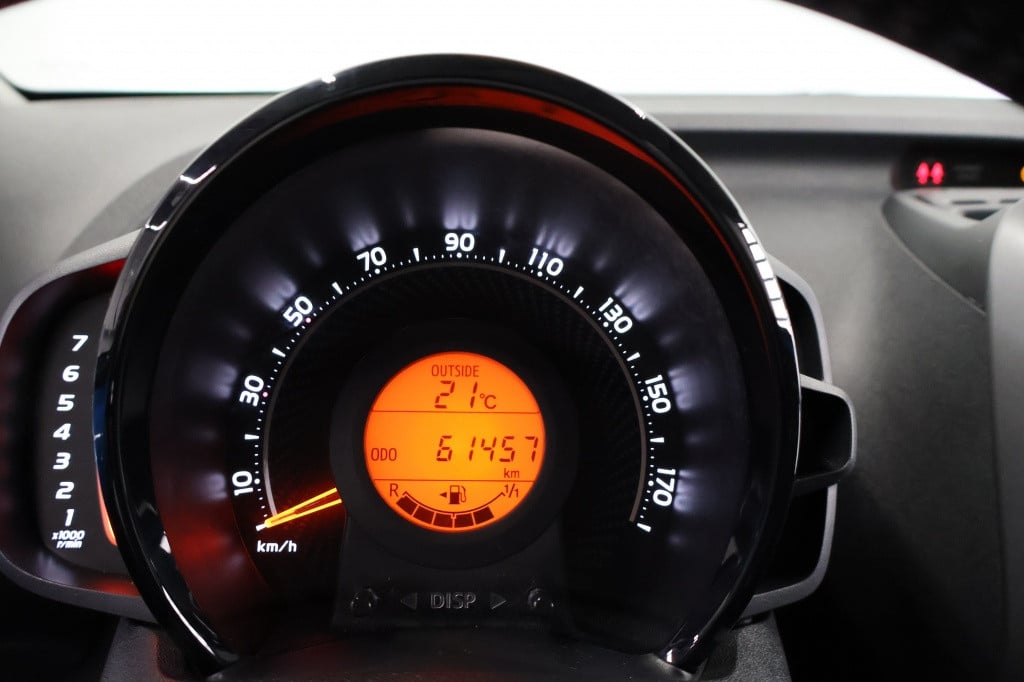 Toyota Aygo 1.0 vvt-i x-play ltd