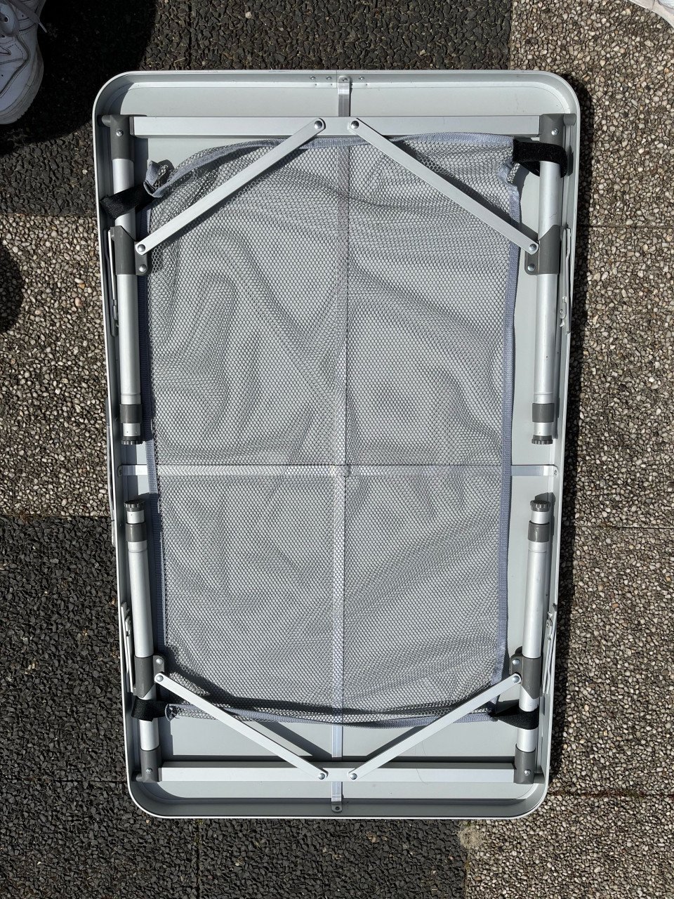 Verstelbare campingtafel