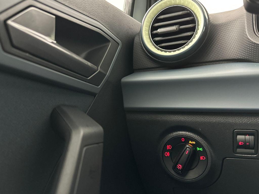 Seat Ibiza style plus 1.0 ecotsi 70 kw / 95 pk hatchback 5 de