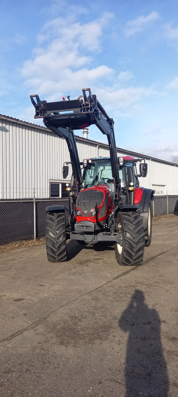 Valtra N114