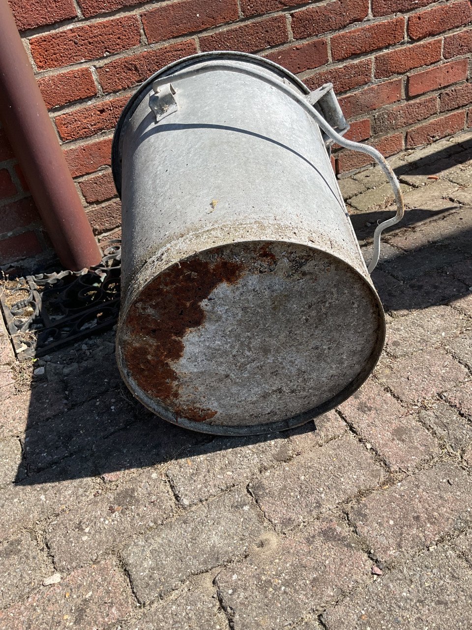 Zinken vuilnisemmer