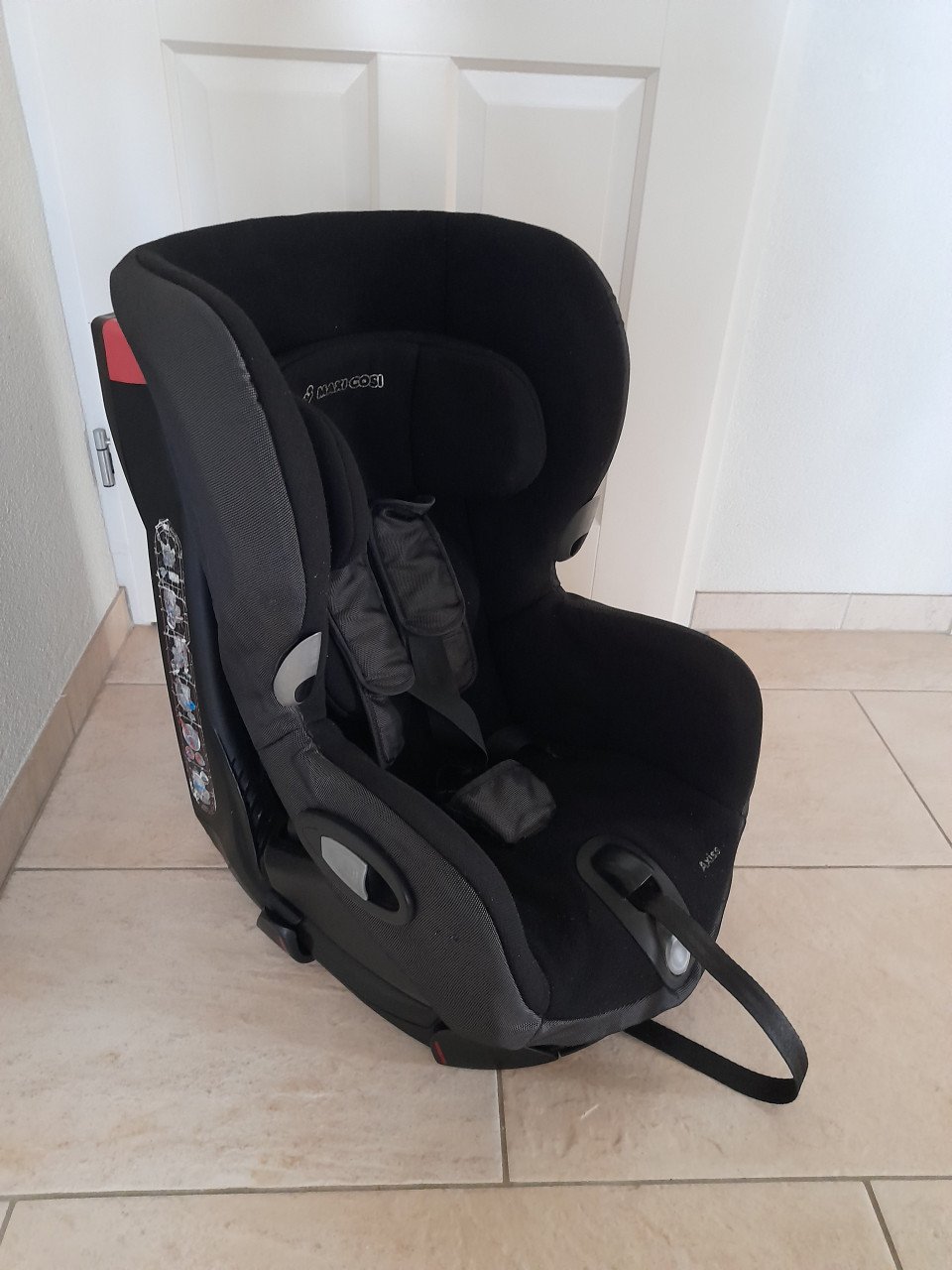 Maxi - cosi Axiss (DRAAIBAAR) in goede nette staat !