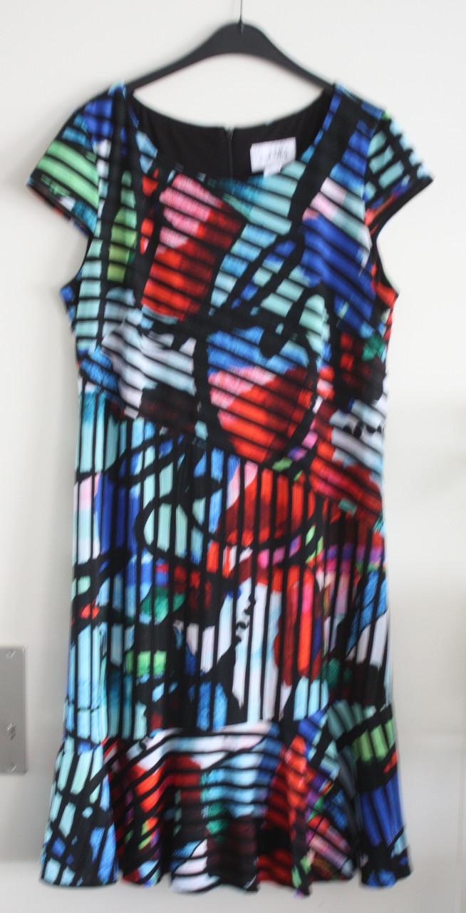 Kleurrijke jurk maat 42