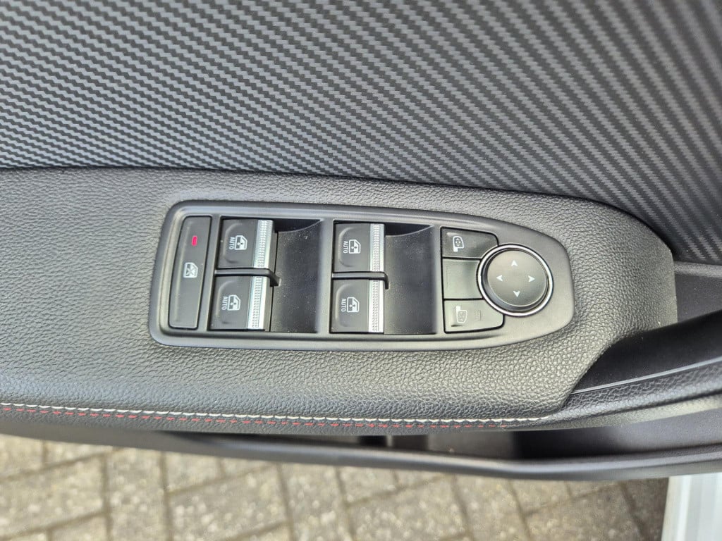 Renault Captur 1.6 e-tech full hybrid 145 r.s. line
