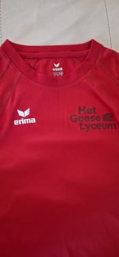 T-shirt en broekje