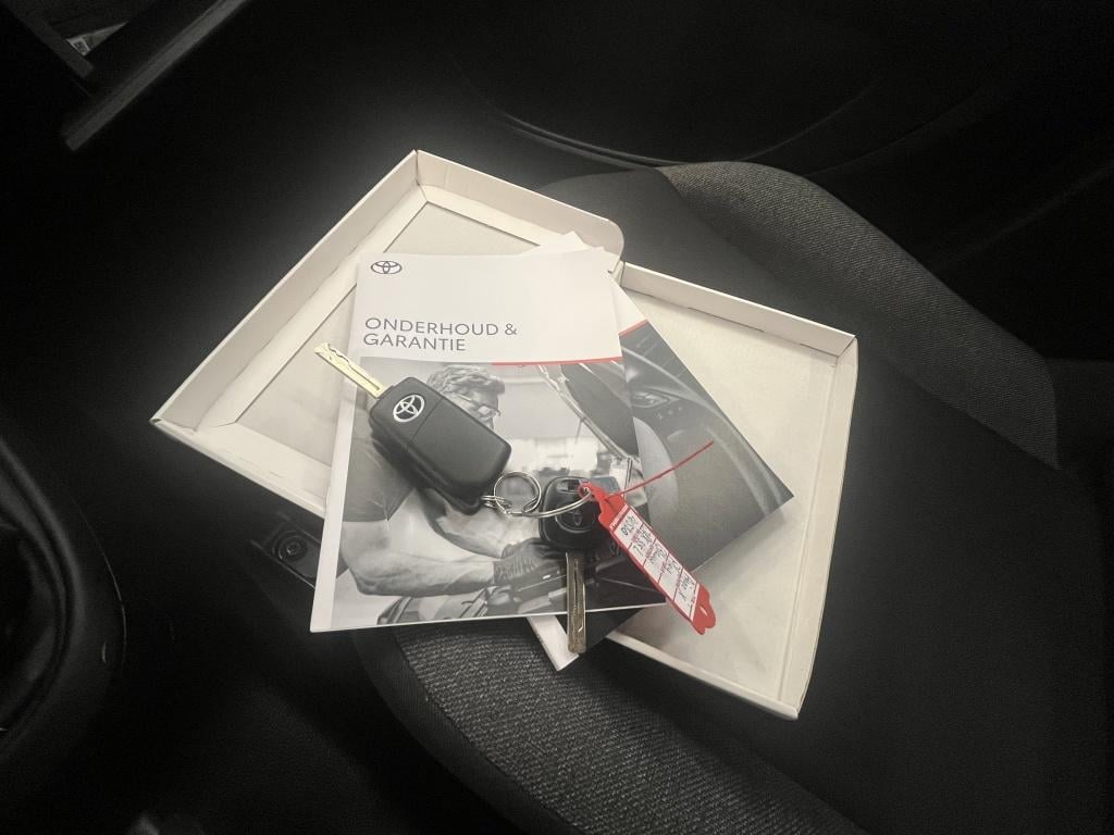 Toyota Aygo X 1.0 vvt-i mt play
