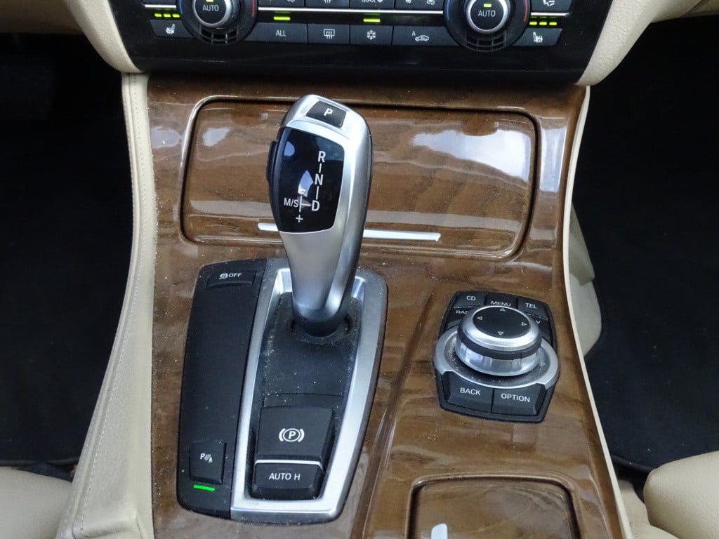 BMW 5 Serie 523i high executive | pano | comfortstoelen | stoelverwarming