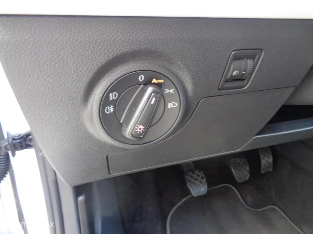 Seat Ibiza 1.0 mpi style/airco/apple carplay android auto/lm velgen/pdc/cru