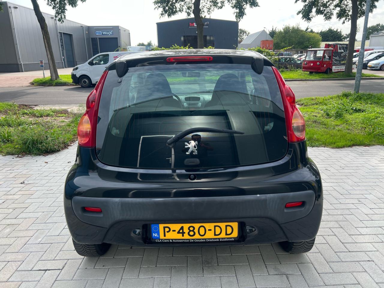 Peugeot 107 -1.0-12V XR 126.954km Jaar Apk
