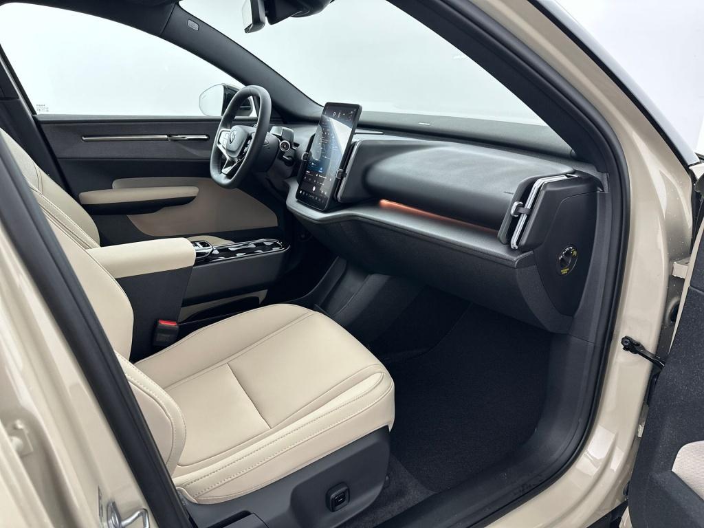Volvo Ex30 p3 long range plus europa