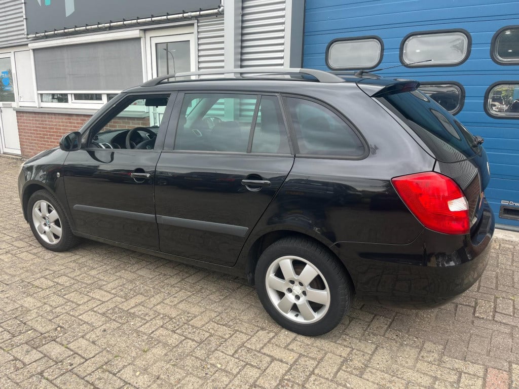 Skoda Fabia combi 1.6-16v ambiente | airco