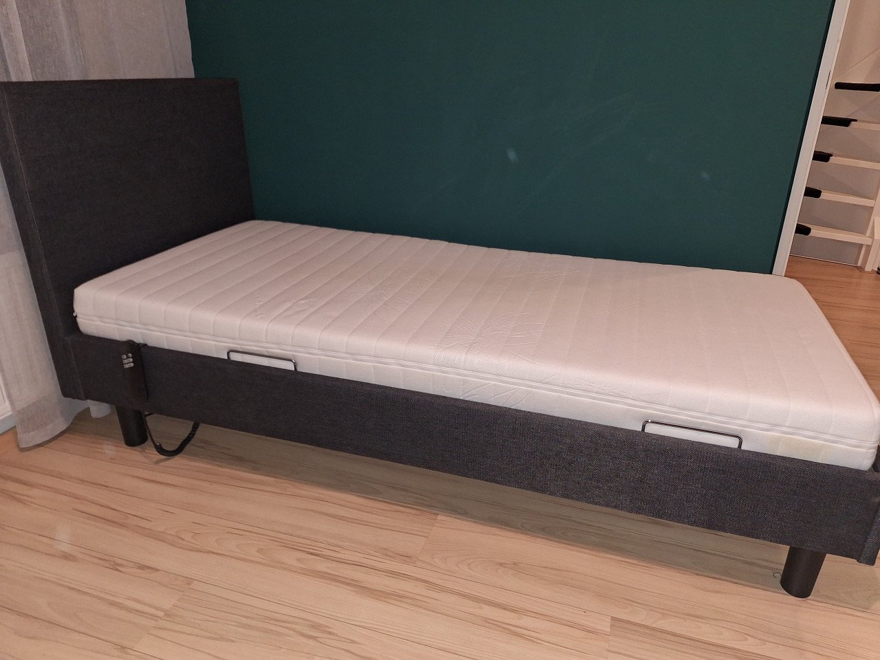 Tempur bedombouw incl. elektr.verstelbare schotelbodem 90x200cm