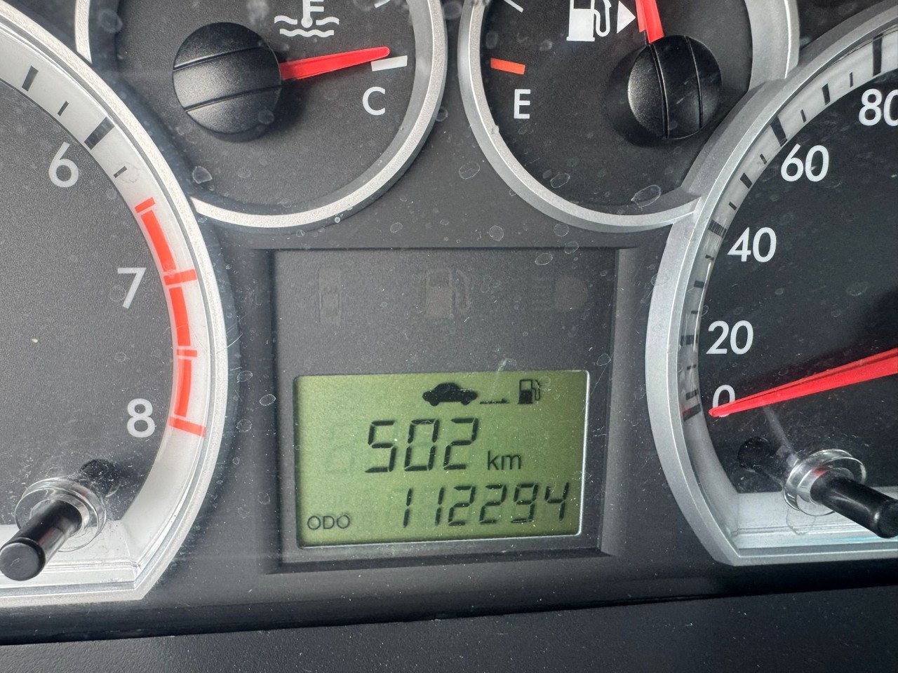 Chevrolet aveo bj 2011. 1950 euro