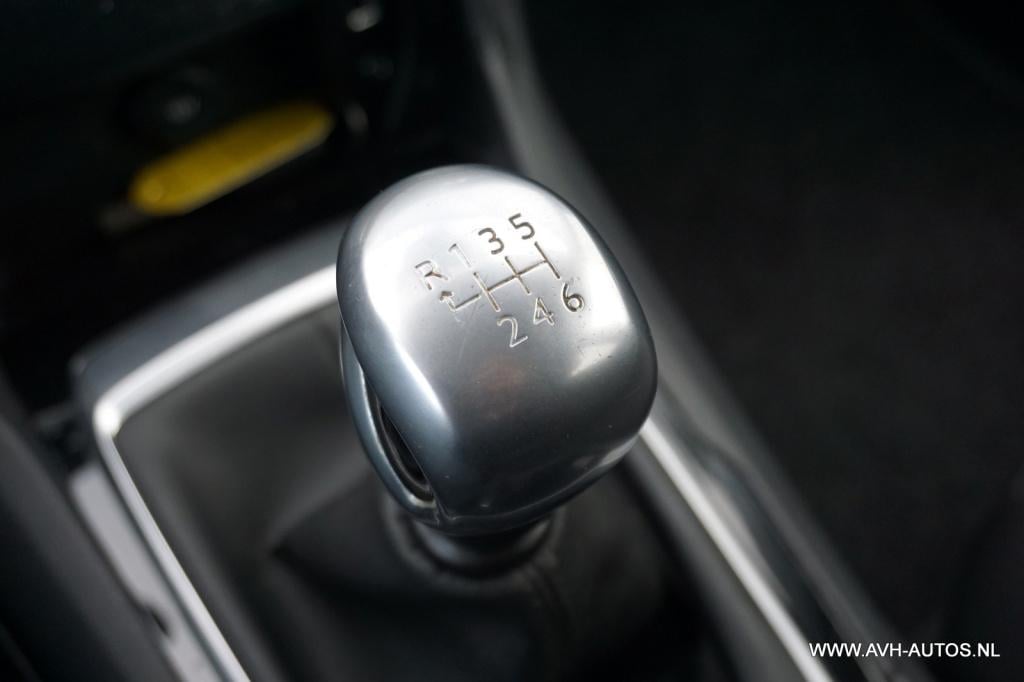 Peugeot 308 sw 1.6 bluehdi blue lease pack