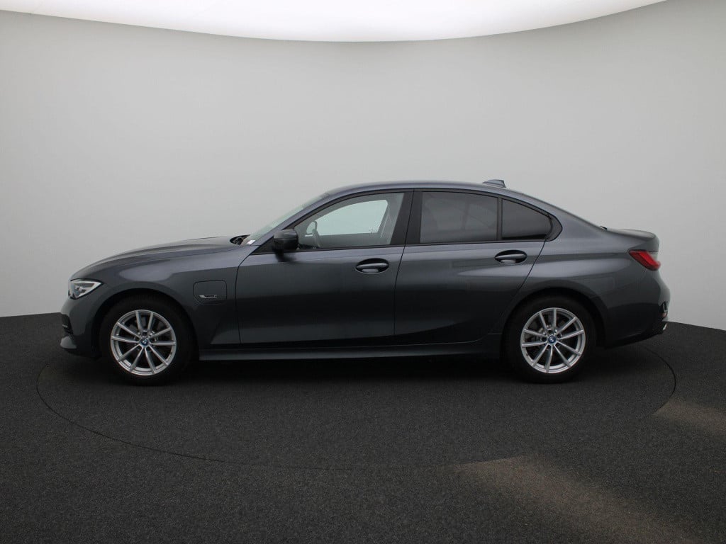 BMW 3-serie 320e high executive | automaat | navigatie | leder | elektrisch