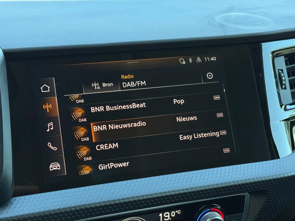 Audi A1 Sportback 25 tfsi s-edition * matrix led * stoelverwarming * adapti