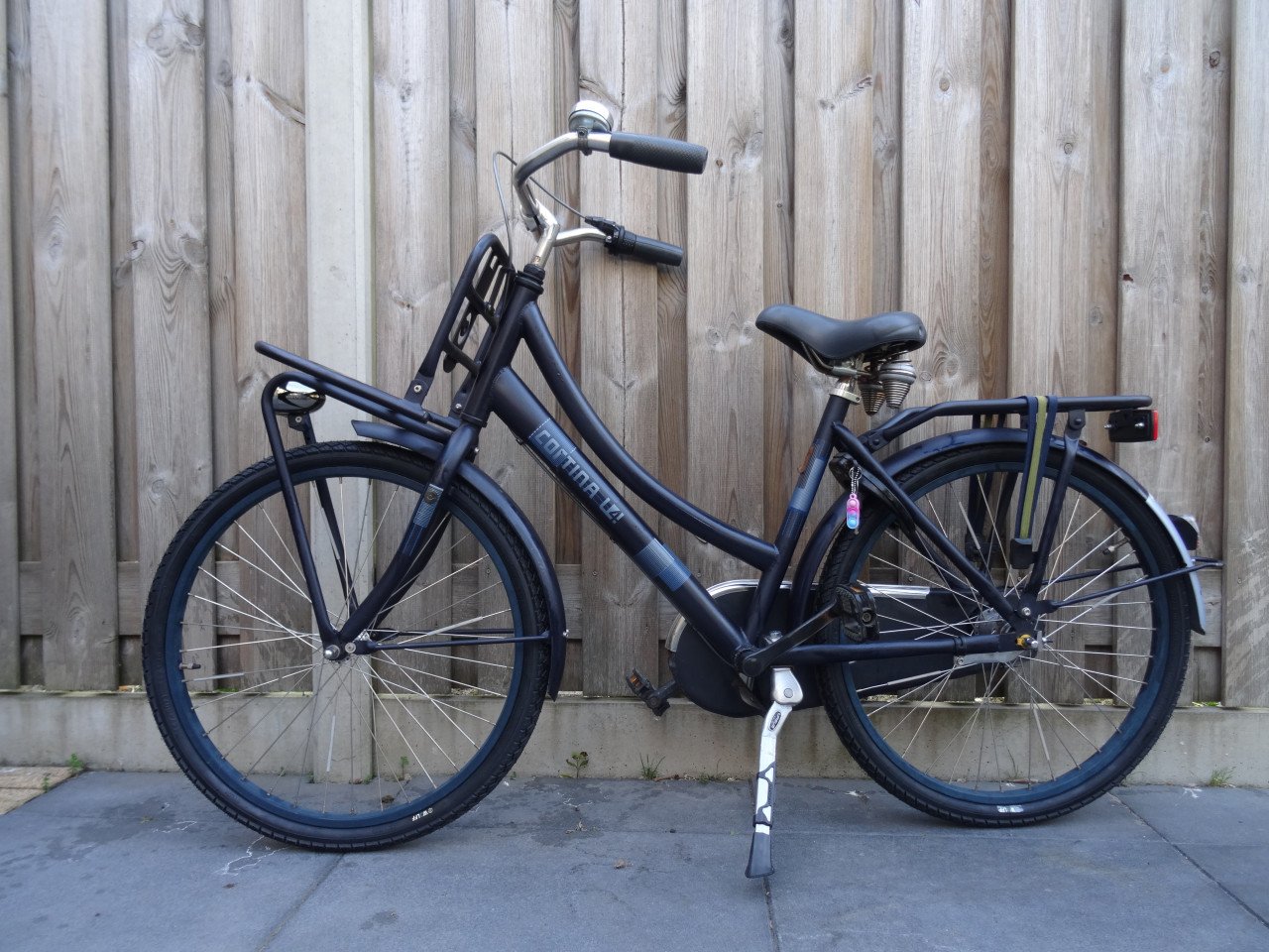 Cortina U4 24 inch meisjesfiets 3 versnellingen