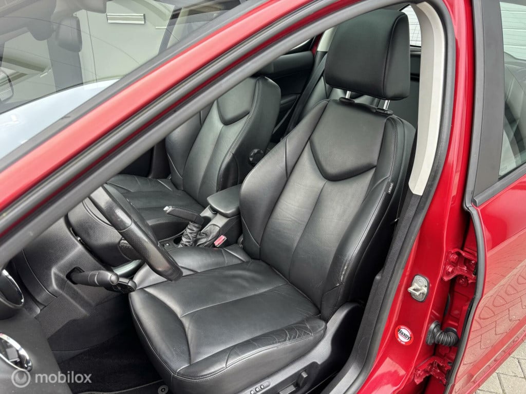 Peugeot 308 1.6 thp allure, leer, jbl,pano